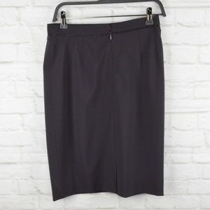 Emanuel Ungaro Skirts - $10 Deal! Emanuel Ungaro● Plum pencil skirt Emanuel Ungaro Skirts - $10 Deal! Emanuel Ungaro● Plum pencil skirt